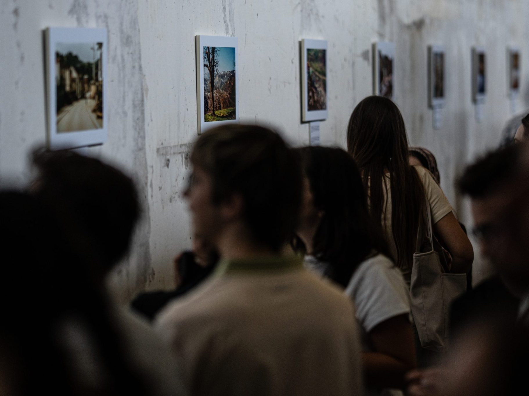 Exhibition Offers Insight into Everyday Life Inside Besieged Srebrenica